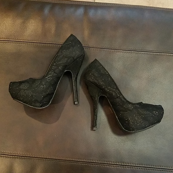 Black lace Qupid heels...BRAND NEW! - Picture 2 of 5
